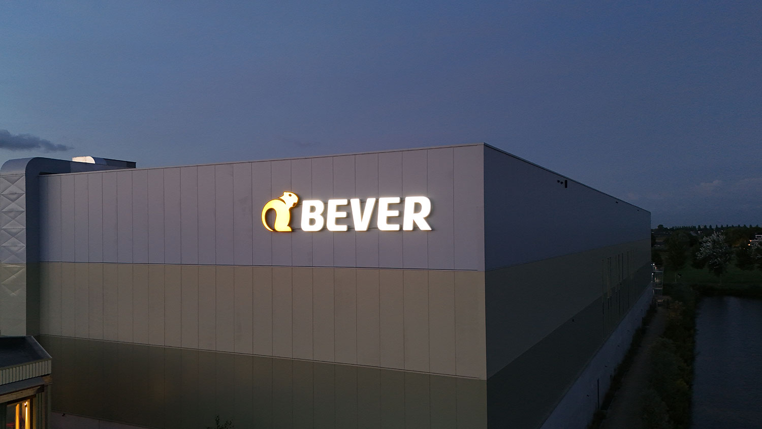 bever-night-5